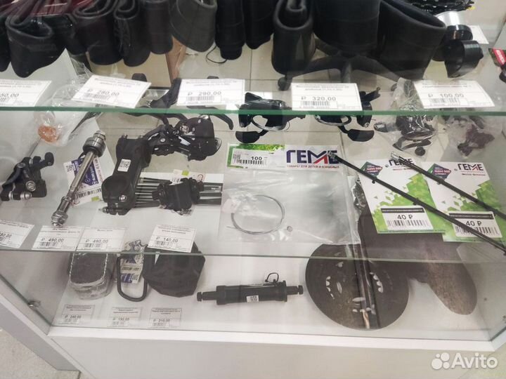 Запчасти для велосипедов в ассортименте