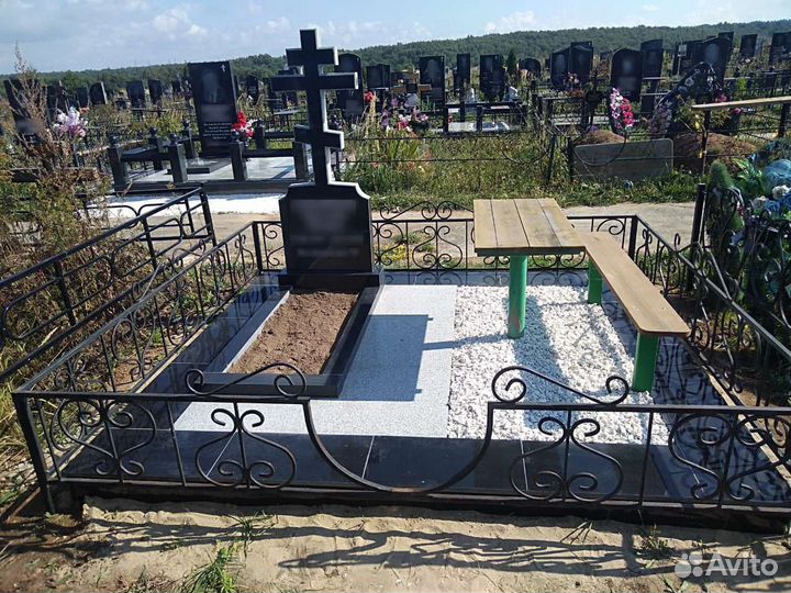 Памятники из натурального гранита от производителя