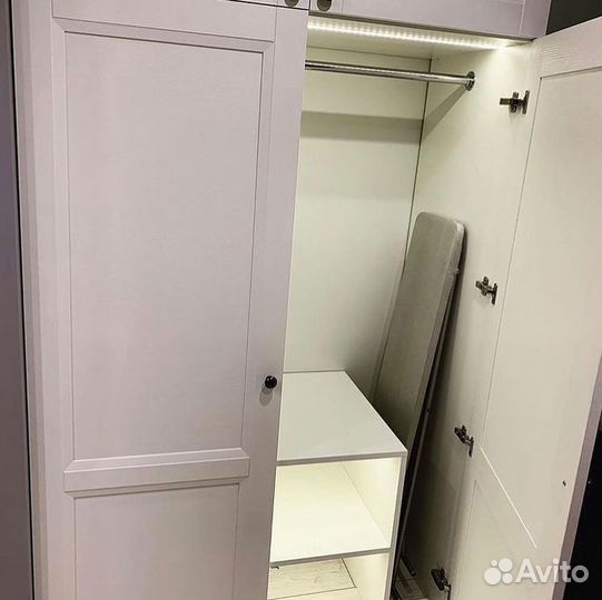 Шкаф распашной