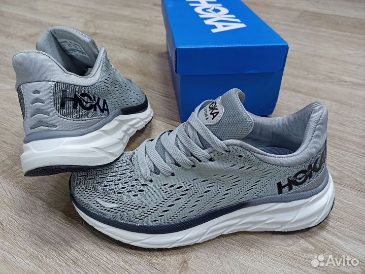 Беговые кроссовки hoka clifton 8