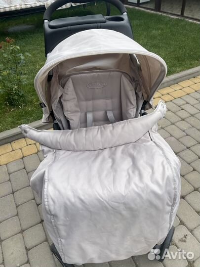 Прогулочная коляска graco