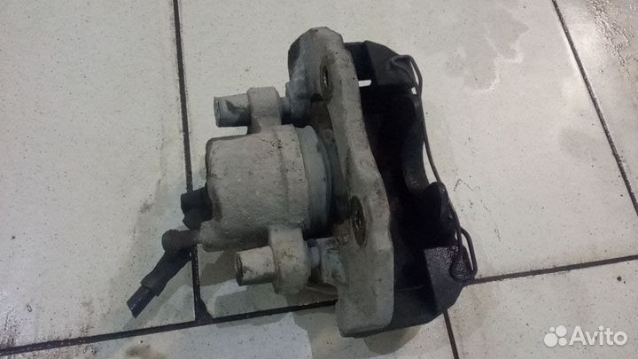 Суппорт передний правый левый ford focus 2