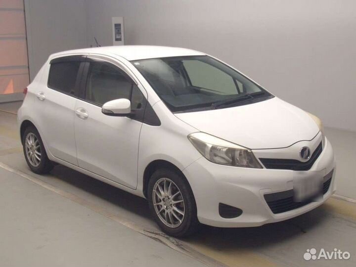 Toyota Vitz 1.0 CVT, 2012, 88 000 км