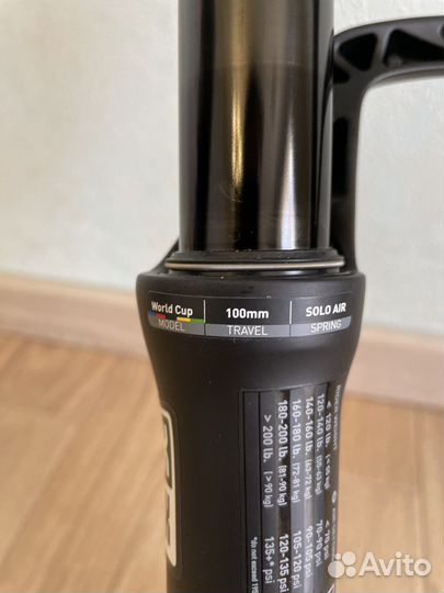 Вилка RockShox 27.5 World Cup
