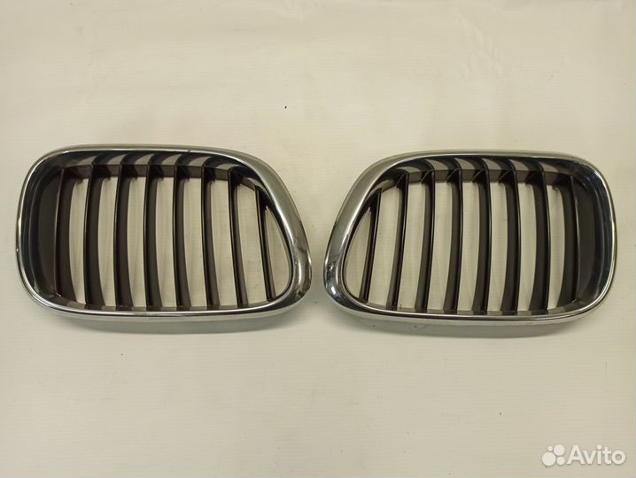 Решетки капота BMW X5 E53