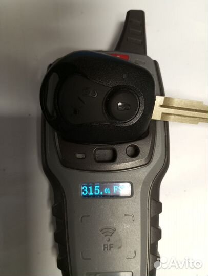 Ключ зажигания Ssang Yong