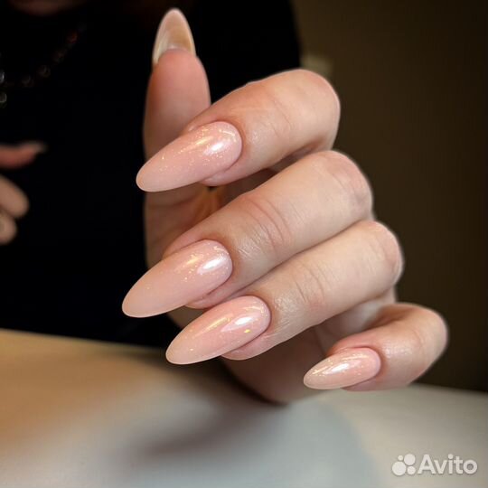 Маникюр, педикюр, наращивание ногтей