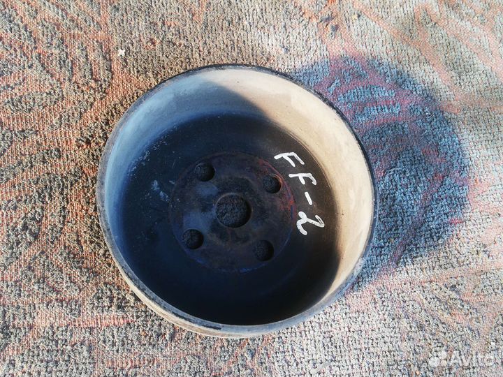 Шкив водяной помпы Форд Фокус 2