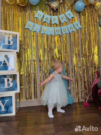 Продам платье для девочки на годик