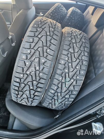 Pirelli Ice Zero 275/40 R22 108H