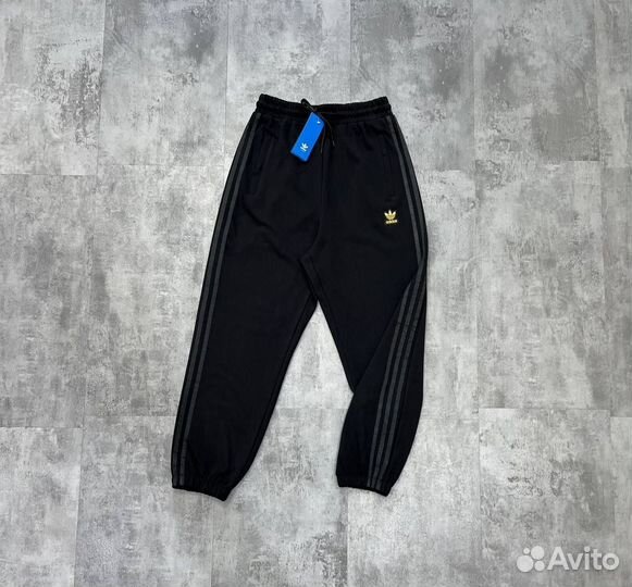 Спортивные штаны adidas мужские