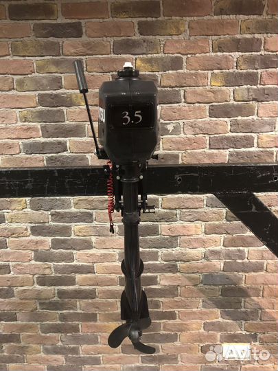 Лодочный мотор Tohatsu M 3.5 B2S витринный