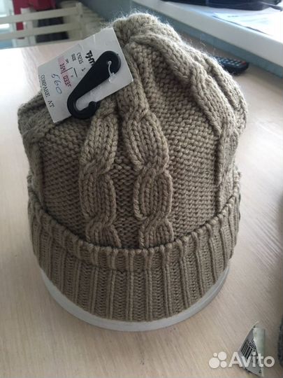 Шапка вязаная новая