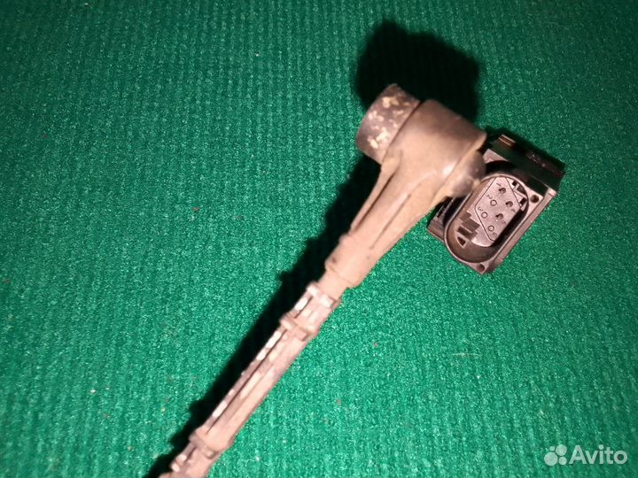 Датчик уровня кузова Land Rover