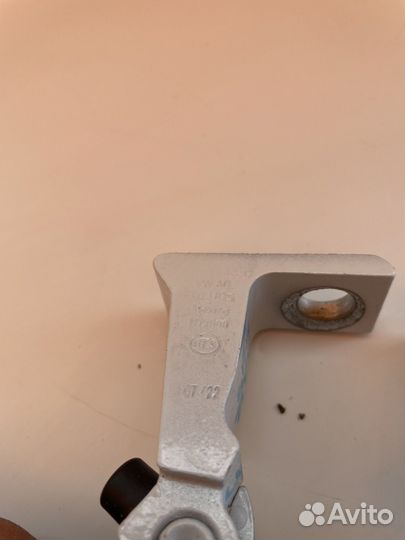 Петля двери задней левой VW Tiguan 2 2022