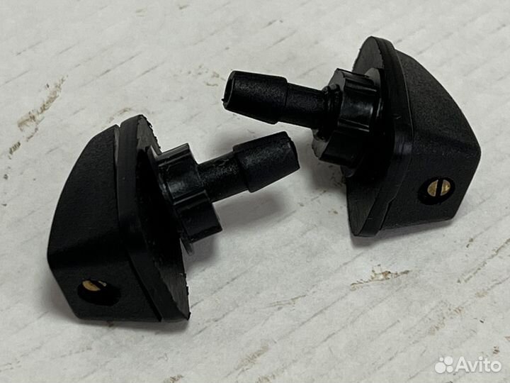 Омыватели лобового стекла Мерседес W 126