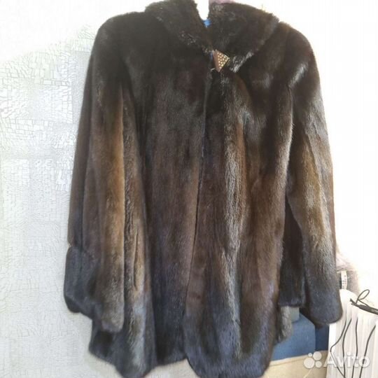 Шуба норковая с капюшоном 50-52размер