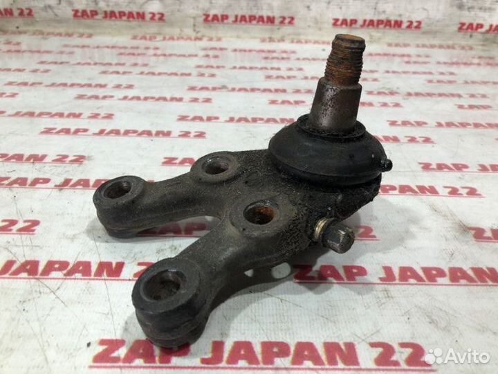 Шаровая опора передняя правая Mitsubishi