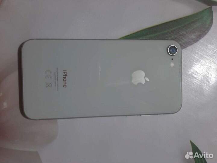 Телефон iPhone 8 plus