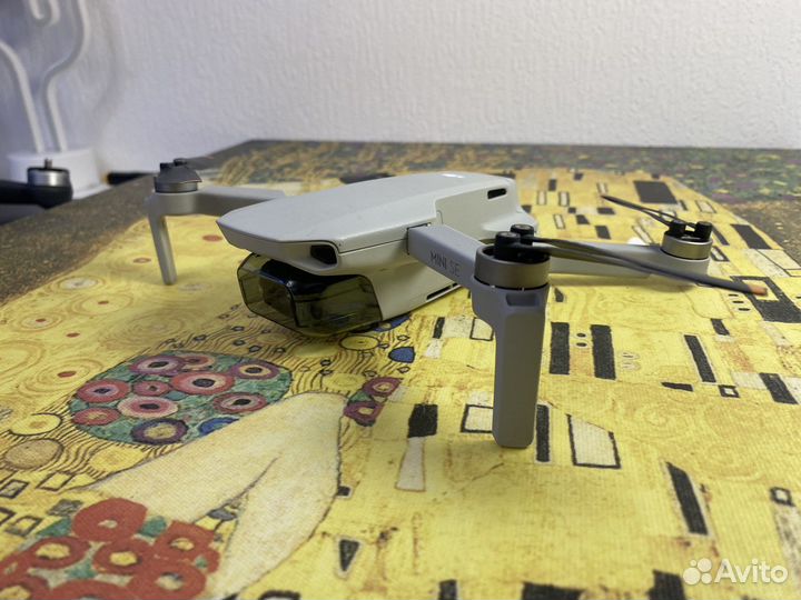 Дрон DJI mini SE Fly more
