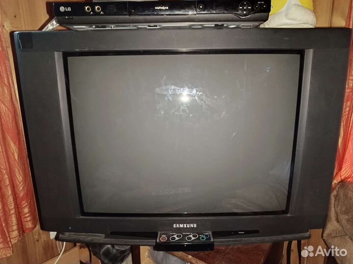 Телевизор samsung