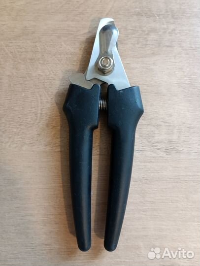 Когтерезка с ограничителем, подойдёт для собак