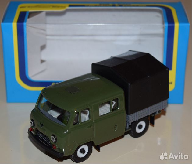 Масштабные модели автомобилей УАЗ в масштабе 1/43