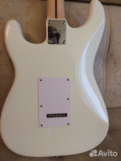 Электрогитара Fender Squier Bullet Stratocaster