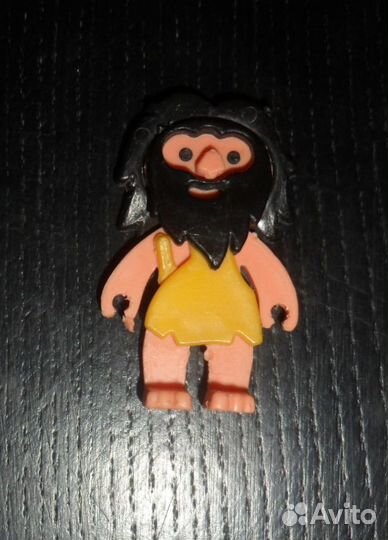 Киндеры: Питер Пэн, древ.человек, гусеничка в цвет