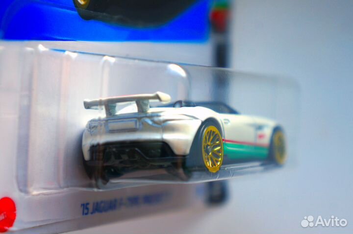 Hot Wheels Jaguar F-Type Project 7