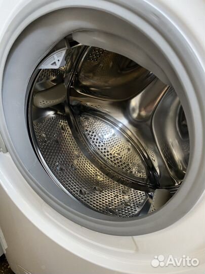 Стиральная машина с сушкой