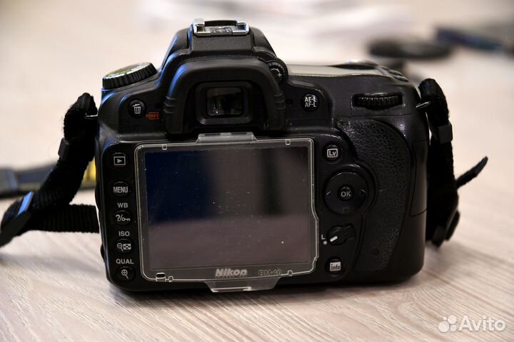 Nikon D90 18-105 kit