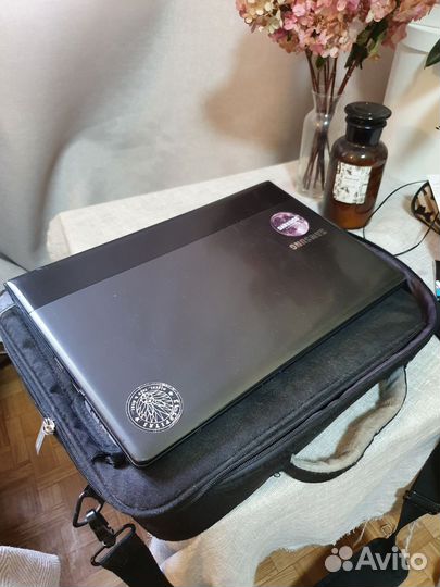 Продам ноутбук samsung np300e5c