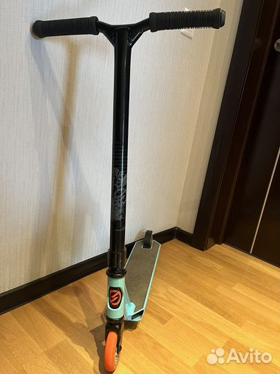 Самокат для фристайла черно-бирюзовый MF1.8 Oxelo