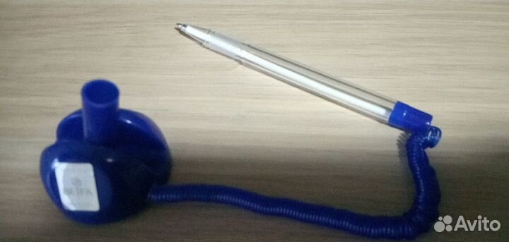 Шариковая ручка на подставке/липучка/шнур-пружина