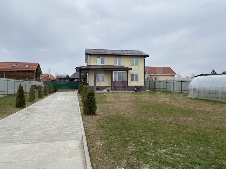 Дом 228 м² на участке 12,5 сот.