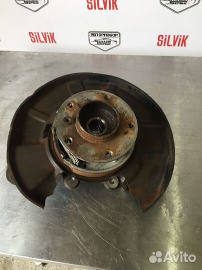 Задний левый кулак бмв Е 90