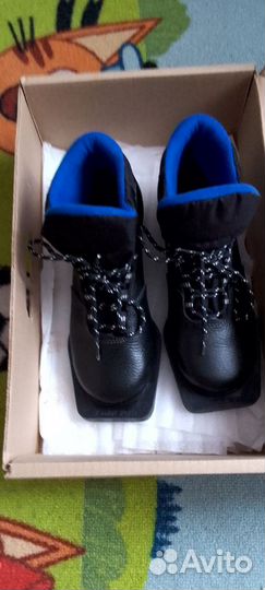 Продам лыжные ботинки Отличное состояние р.35