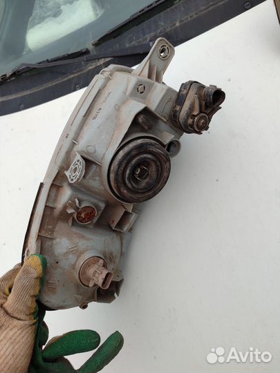 Фары на hyundai accent тагаз б/у 2.шт