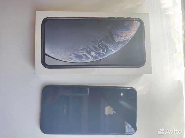 Телефон iPhone XR акб 83
