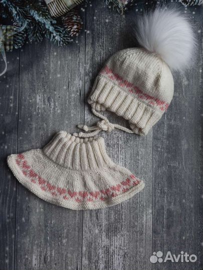 Комплект шапка, манишка