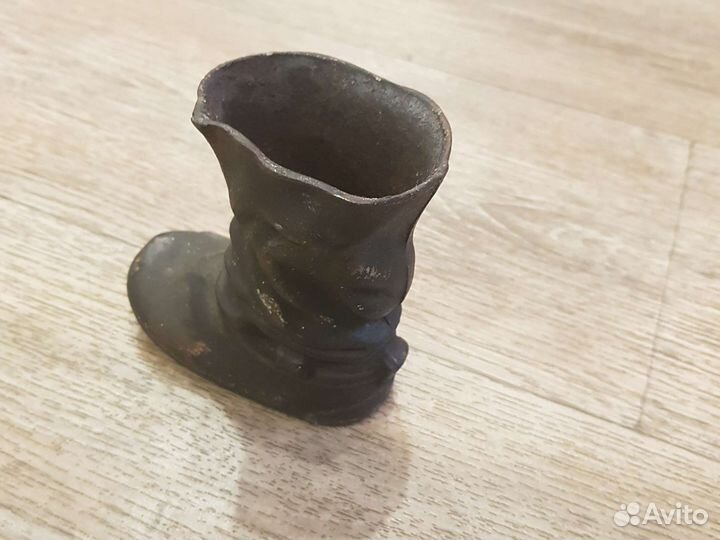 Каслинское литье сапог