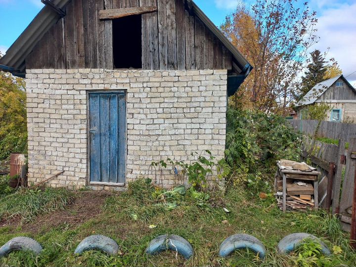 Дача 20 м² на участке 6 сот.