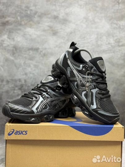 Кроссовки asics