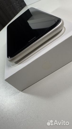 iPhone 11 128 гб белый