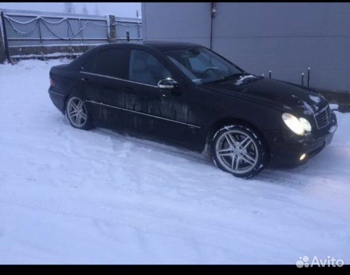 Mercedes-Benz C-класс 1.8 AT, 2005, 300 000 км