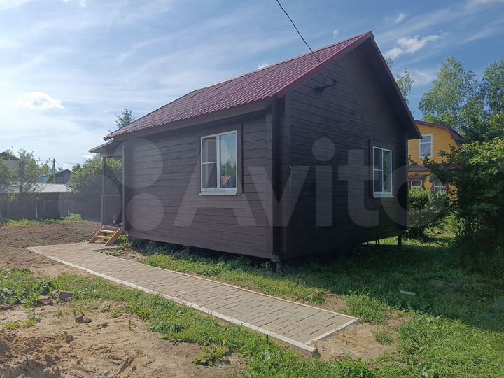 Дача 32 м² на участке 5 сот.