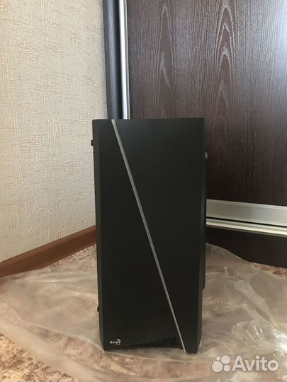 Корпус aerocool cylon