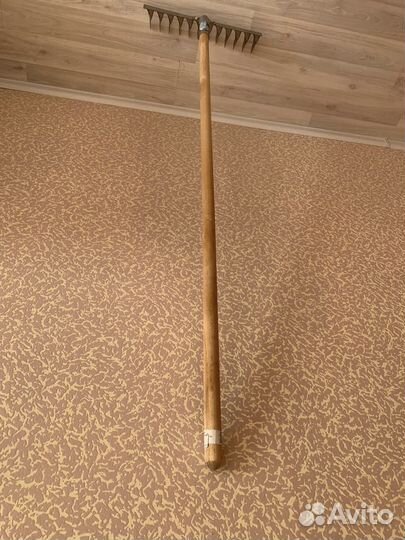 Грабли садовые