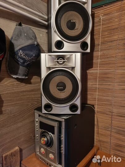 Музыкальный центр sony